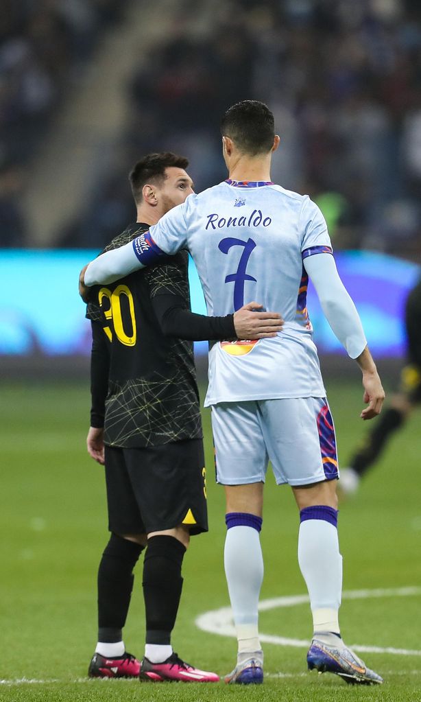 Así fue el reencuentro de Messi y Cristiano Ronaldo en Riad | ¡HOLA!