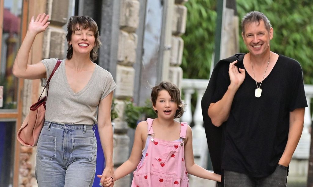 HO4128 BRADLEY COOPER E IRINA