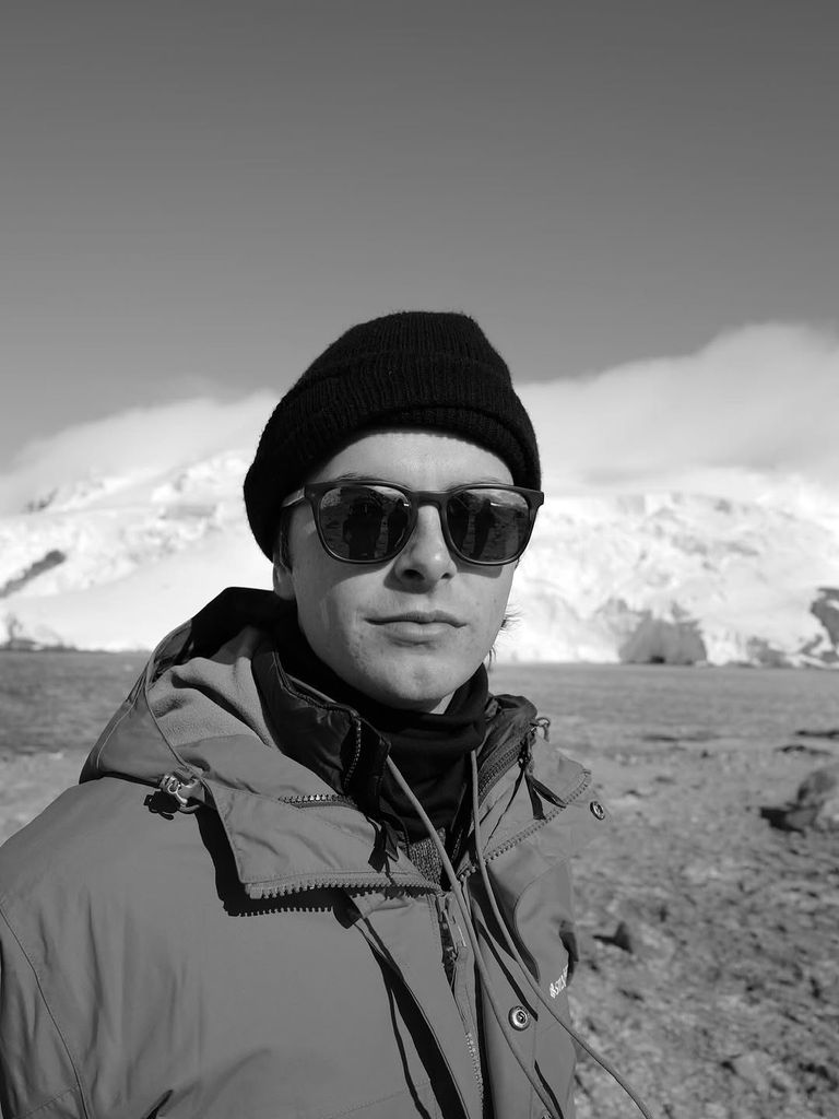 Dylan Douglas en la Antártida