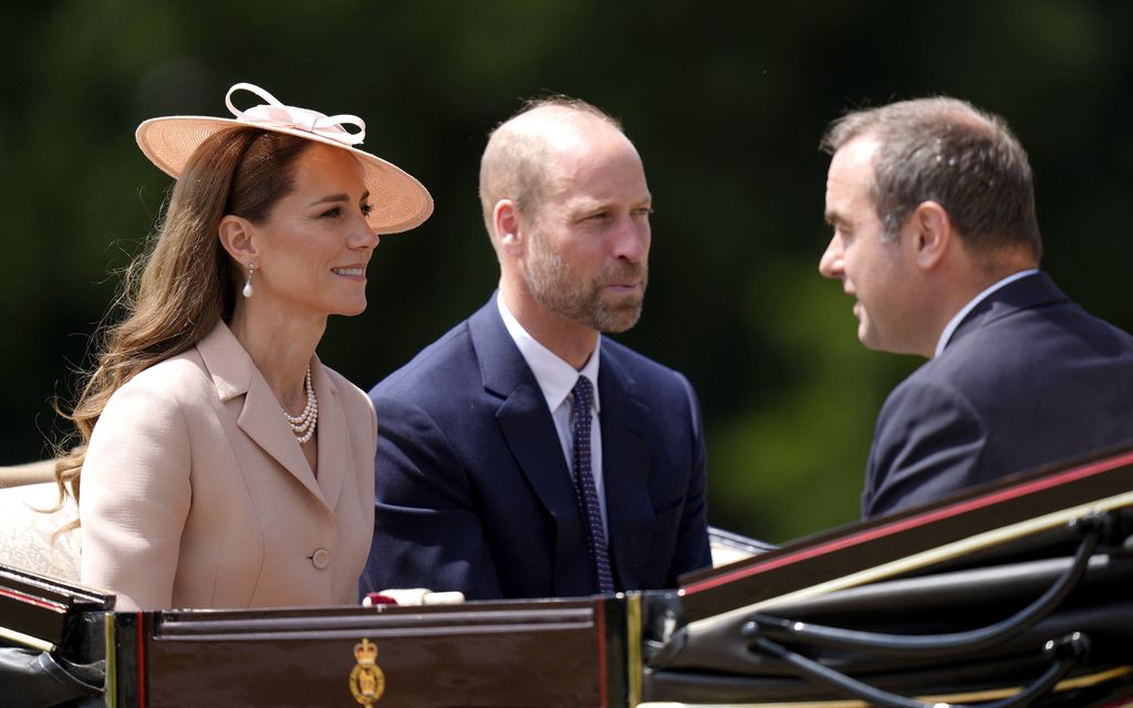 Kate Middleton junto al príncipe Guillermo en la visita de Estado de los Macron. 