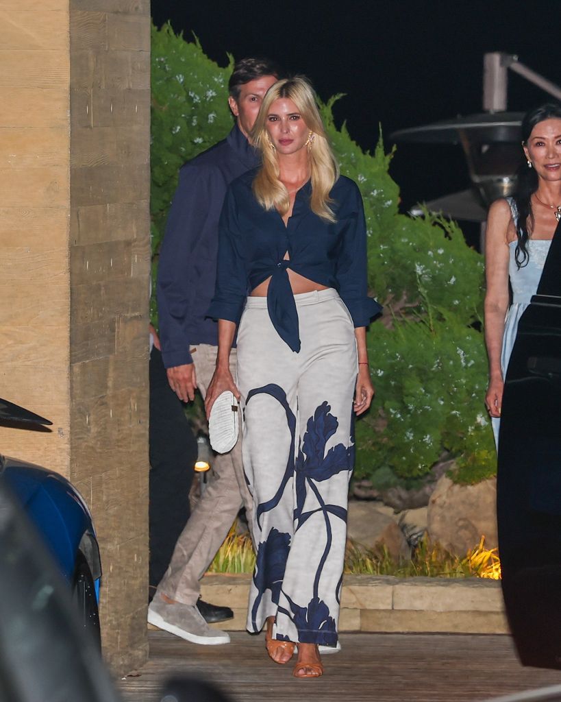 Ivanka Trump con Jared Kushner de cena en Malibú, 2026.