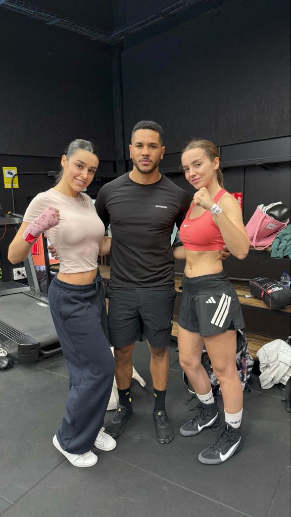 Junto a Fabiana Sevillano y Marta Díaz, en uno de sus entrenamientos diarios