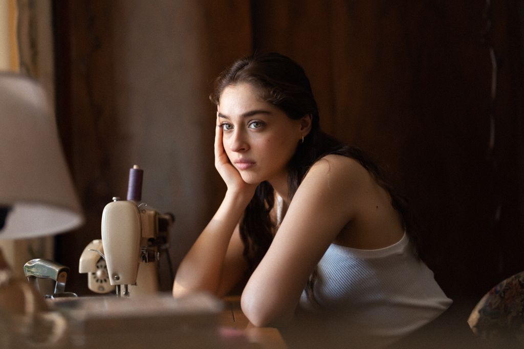 Cemre Baysel es İncila Arıkan en 'Lost in love'