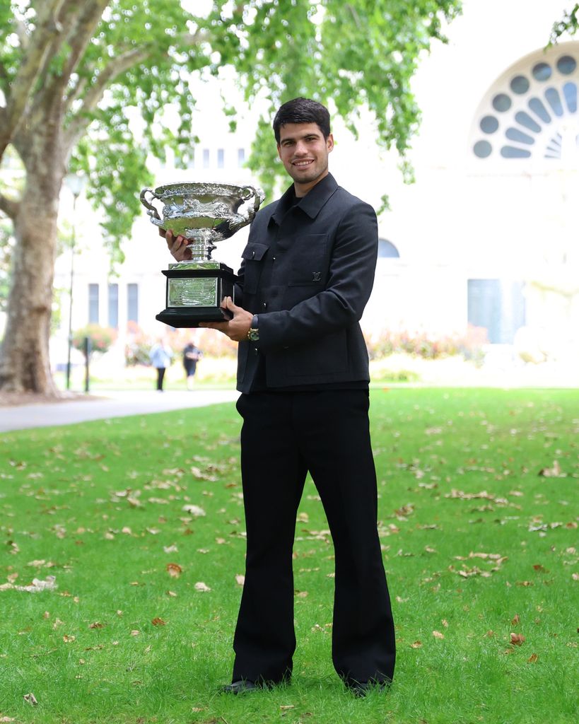 El campeón, con la The Norman Brookes Challenge Cup