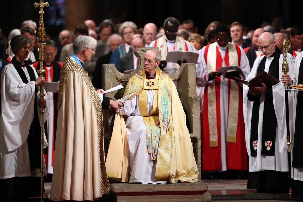 Plano medio del arzobispo Justin Welby durante un acto en Canterbury