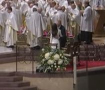 Los Reyes Felipe y Letizia se dan la paz