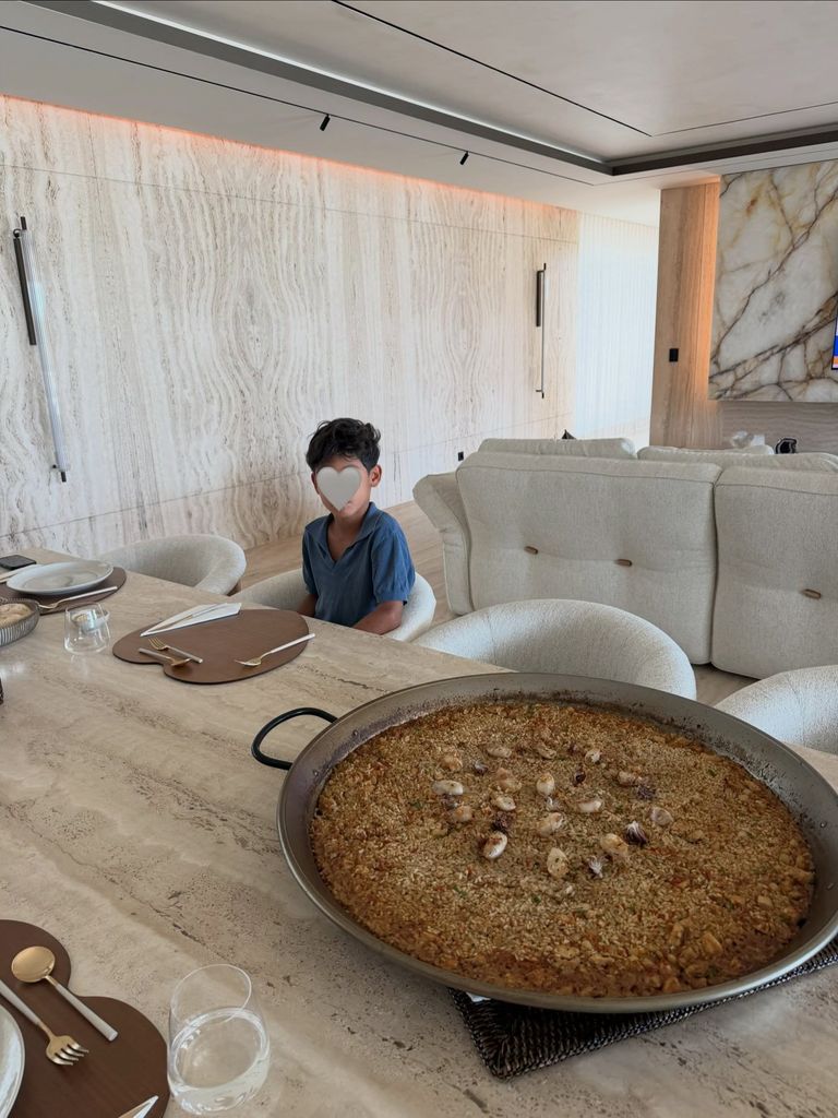 Así es el la zona de comedor en la casa de Cristiano y Georgina en Cascais