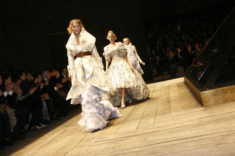 desfile mcqueen 2006