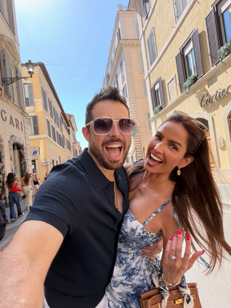 La pareja se mostró de lo más divertida, paseando en las ciudades italianas más turísticas.