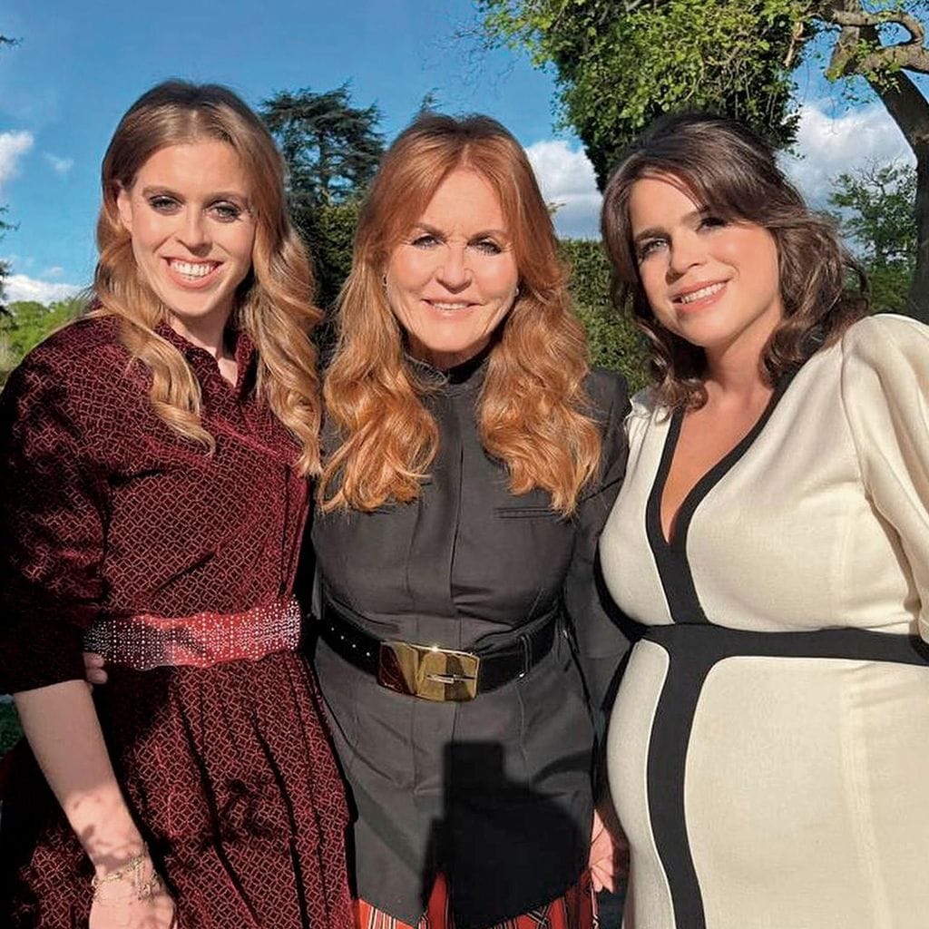 Sarah Ferguson y sus hijas HOLA4113