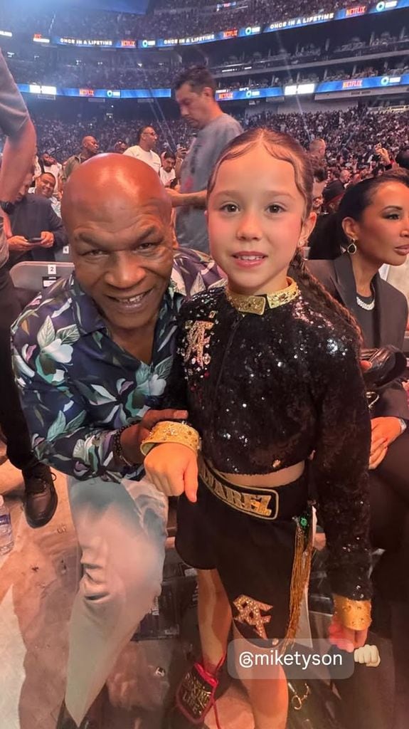 María Fernanda con la leyenda del boxeo Mike Tyson el pasado 13 de septiembre,