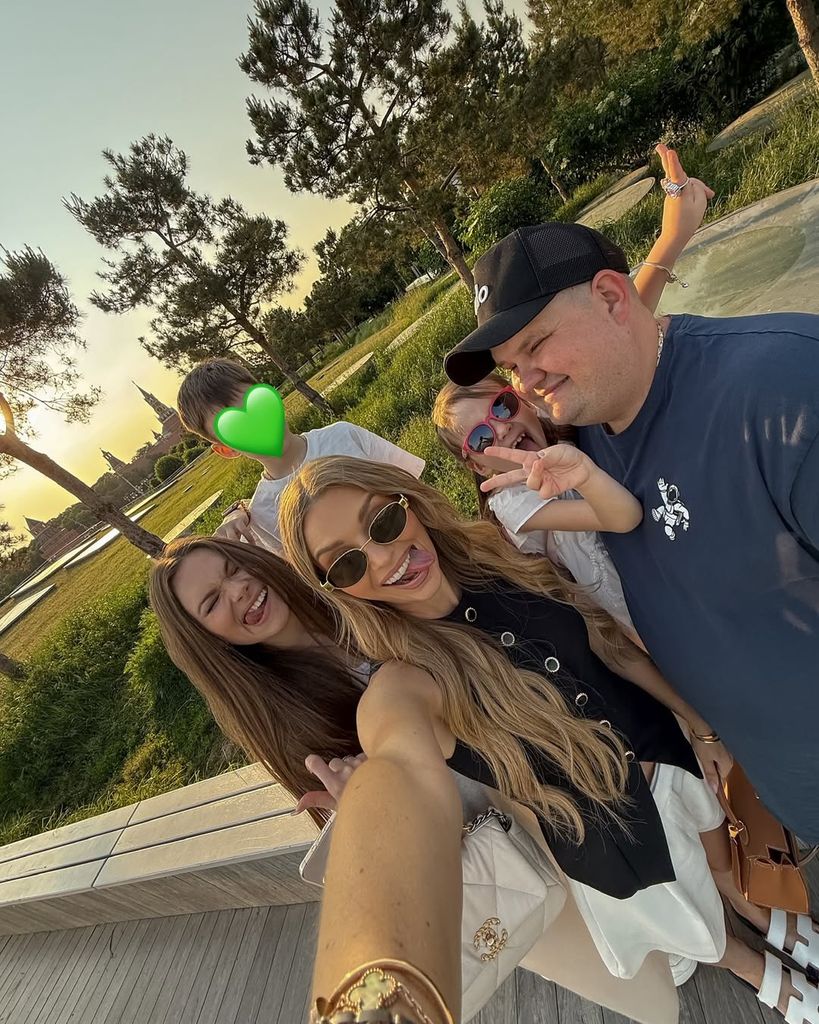 Para Irina Baeva, todo es mejor en familia