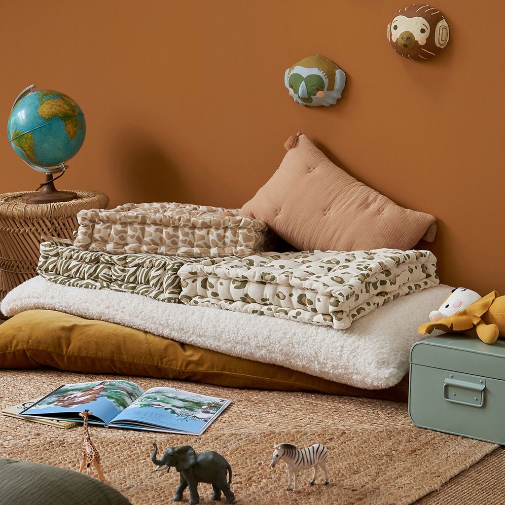 Cojines de suelo con animal print