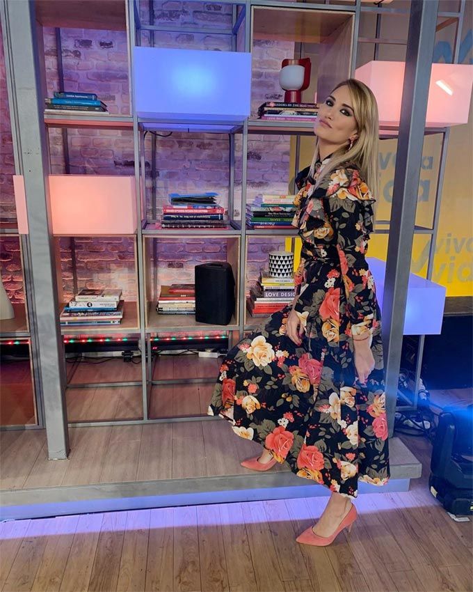 Alba Carrillo en el plató de Viva la vida