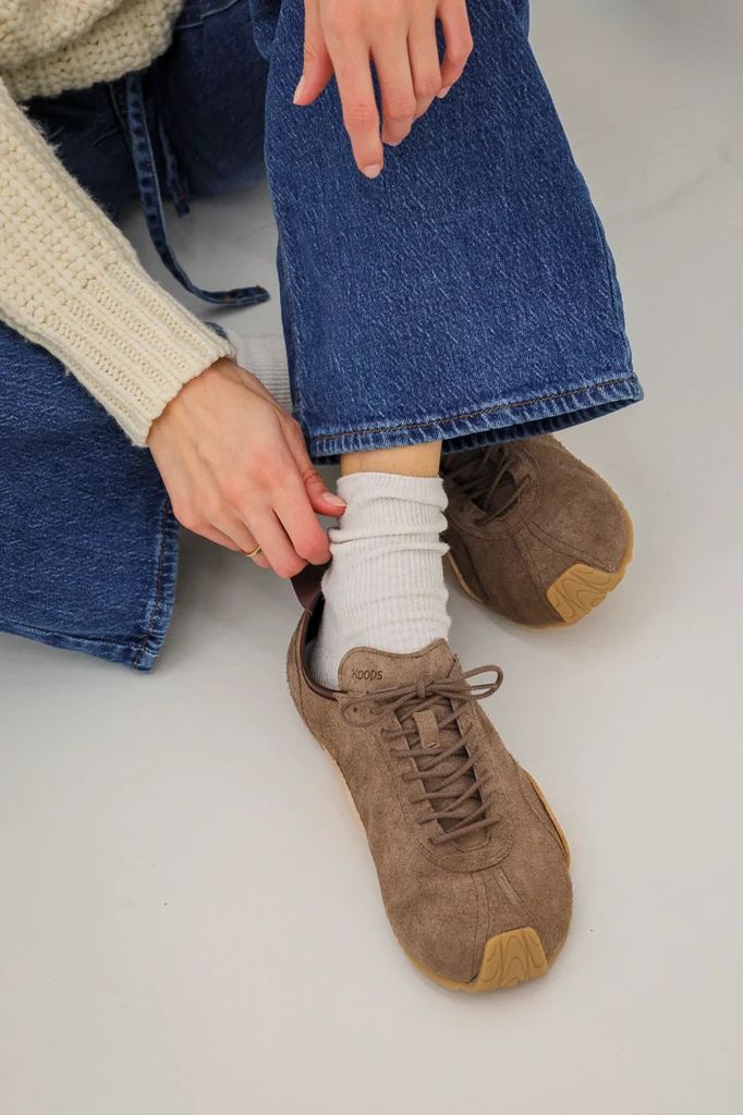 Zapatilla 'barefoot' Zen de Koops, un diseño en cuero 100% natural, desarrollada junto a la podóloga Neus Moya