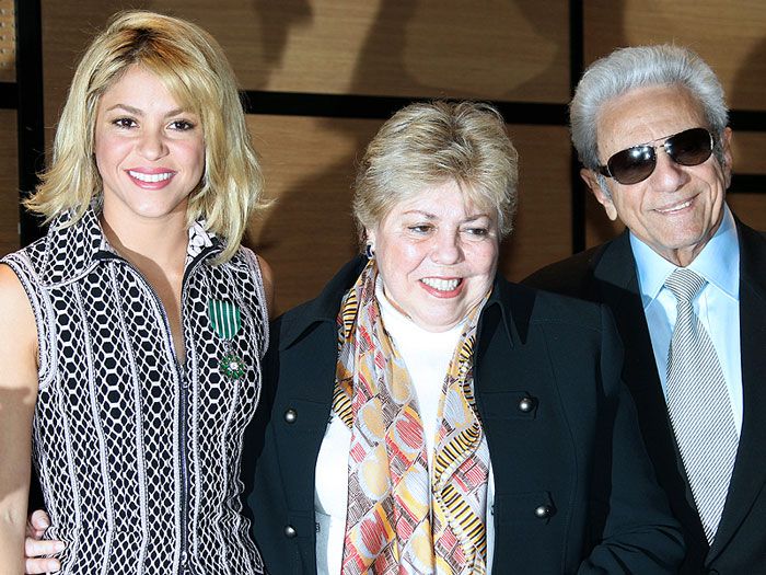 Shakira y sus padres