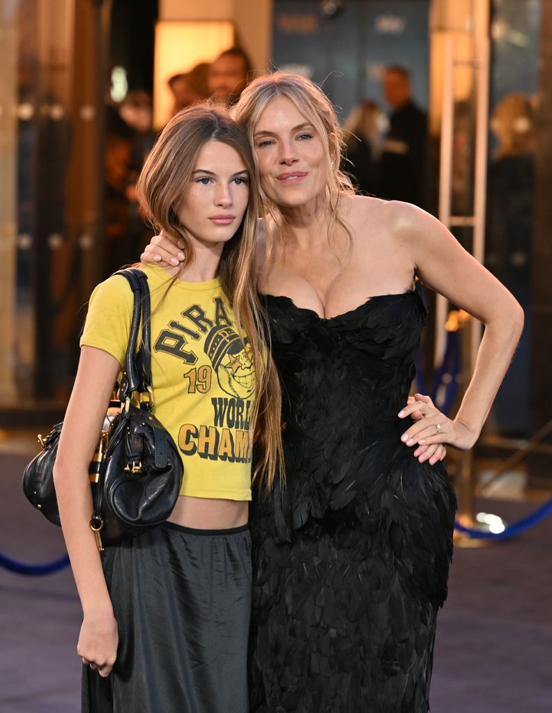 Marlowe, de 14 años, es la hija mayor de Sienna Miller y el actor Tom Sturridge, que mantuvieron una relación entre 2011 y 2015