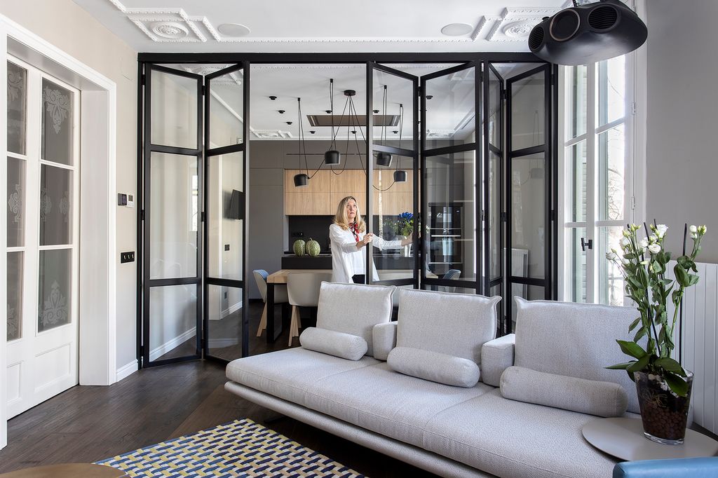 Cocina con cerramiento plegable. 