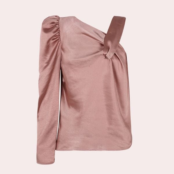 blusa satinada una manga