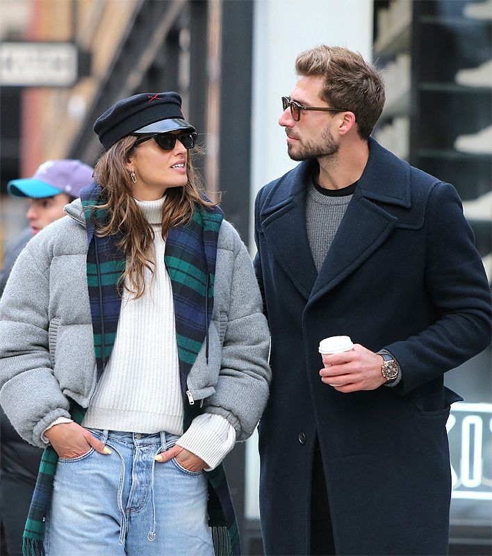 Izabel Goulart y Kevin Trapp paseando