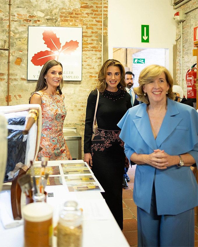 Rania de Jordania y la reina Letizia, juntas en un acto en Madrid