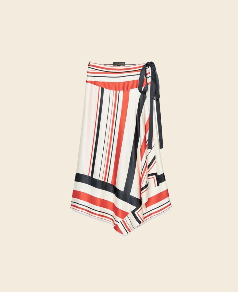 Falda de boda de Zara de rebajas estilo pañuelo con rayas y acabado satinado