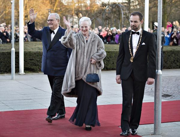 La reina Margarita, la gran protagonista, fue aclamada por los daneses a su llegada a la Casa de la Música
