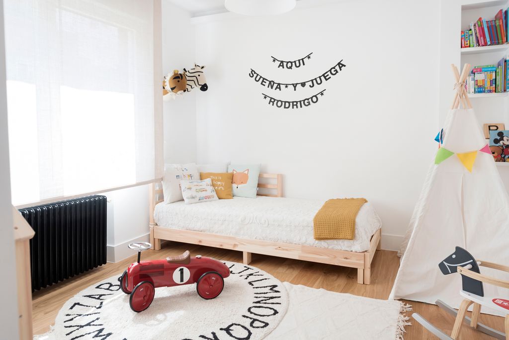 Habitación infantil que itegra un tipi para el juego