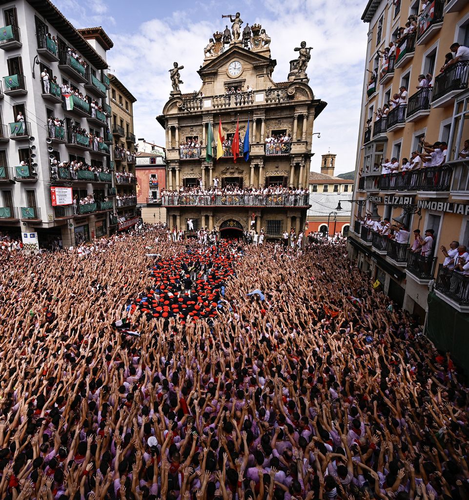 El chupinazo abre cada 6 de julio en Pamplona las famosas fiestas de San Fermín.