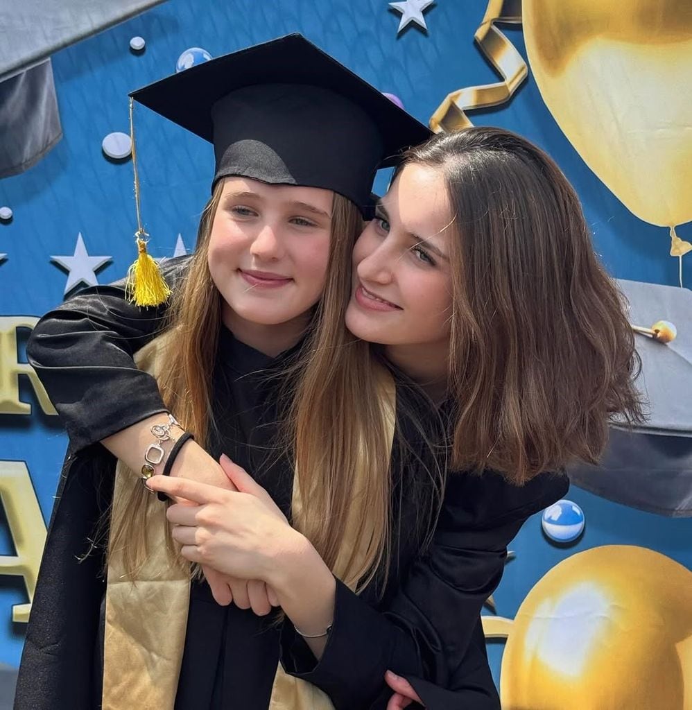 Elissa Marie, la mayor de las hijas de los actores estrenó look en la graduación.