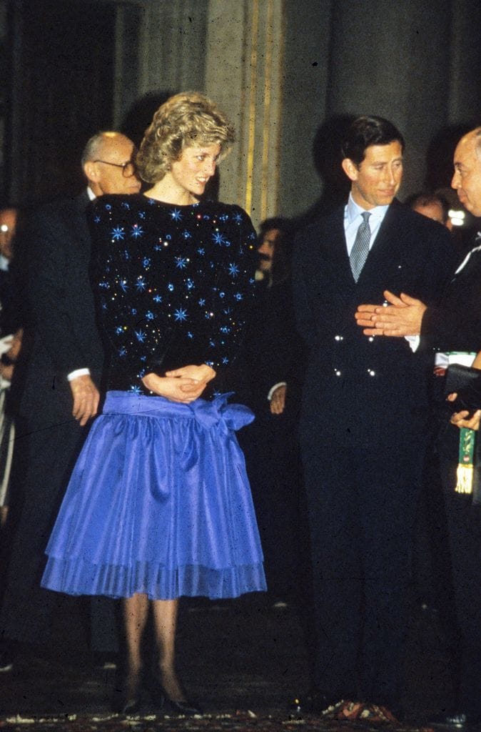   El mito que esconde el vestido de más de 1 millón de euros con el que Diana de Gales cambió la moda en 1985