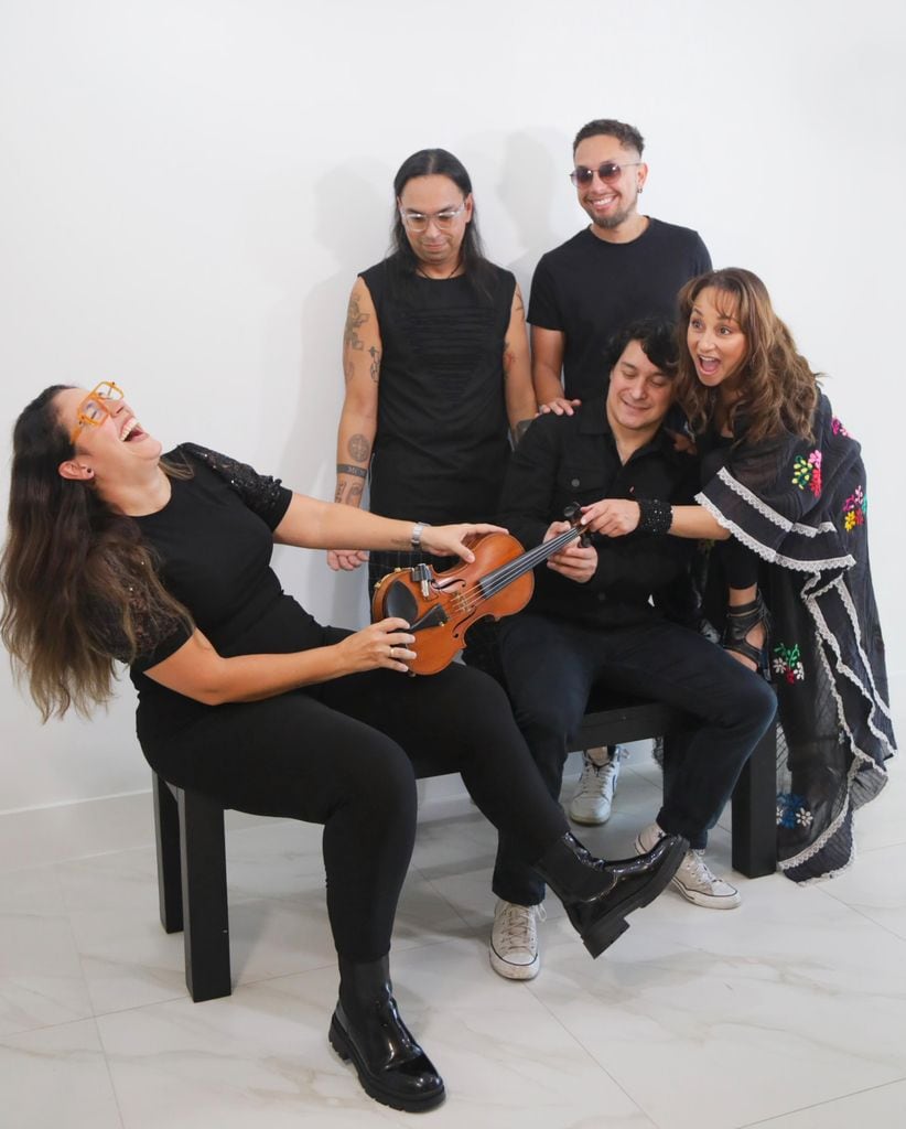 KerreKe une su talento al de la reconocida violinista Daniela Padrón