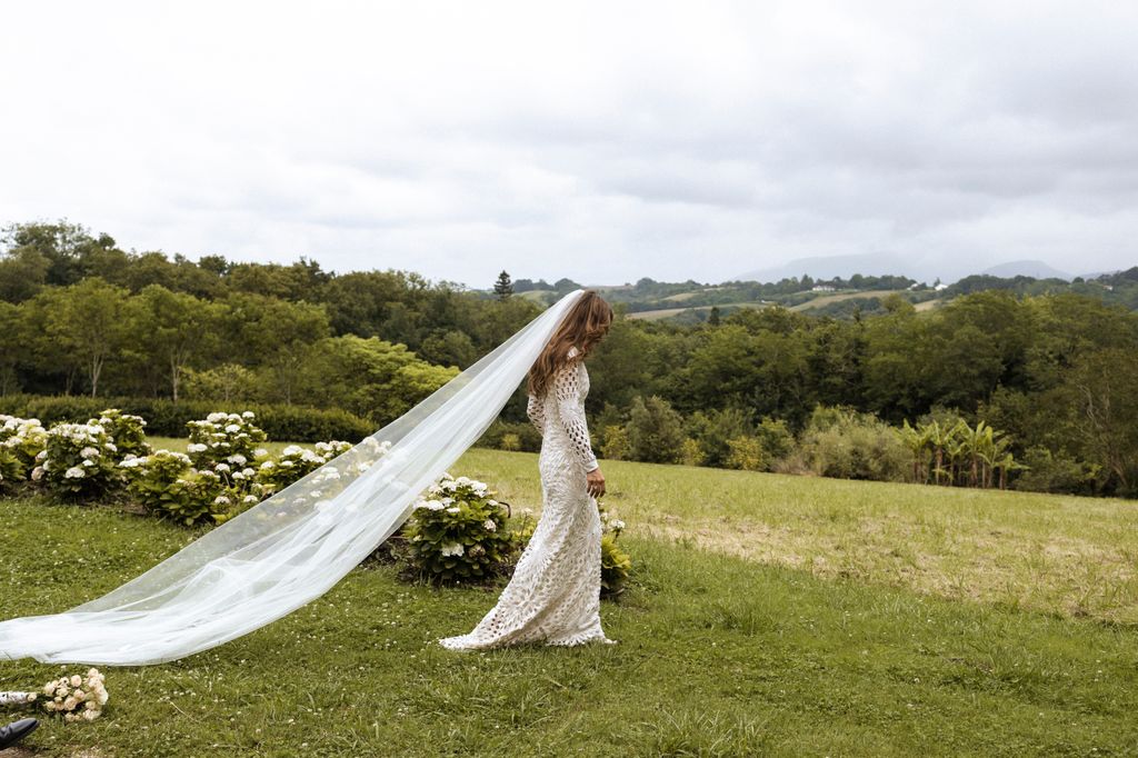 Look de novia viral de From Lista With Love