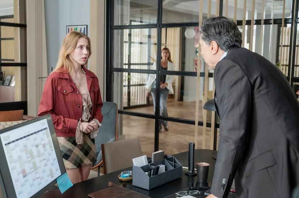 Denisse es Laura, la hija de Matías, a quien da vida Carlos Bardem