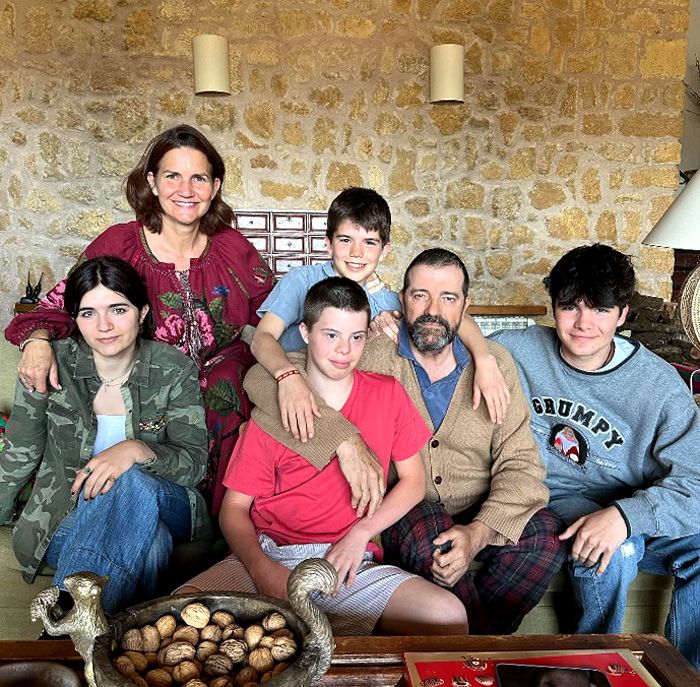 Samantha, con su familia