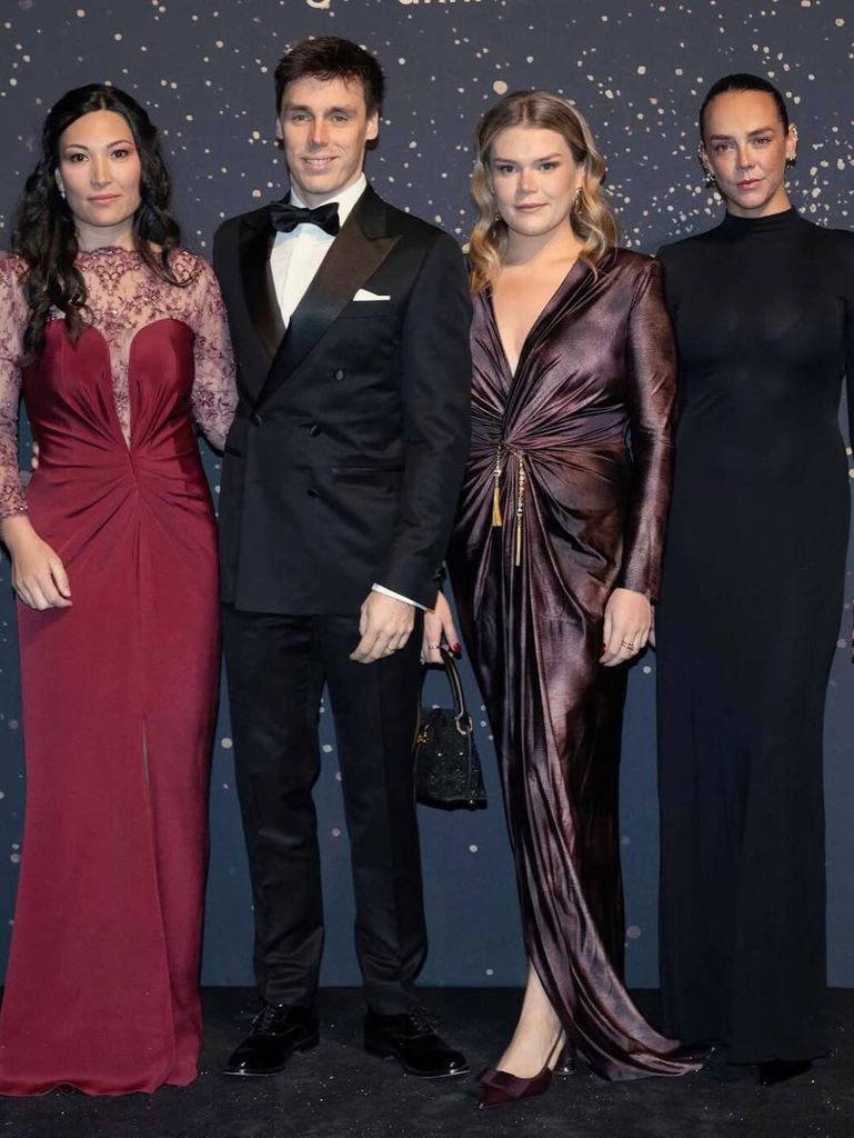 Louis Ducruet con su mujer, Marie, y sus hermanas Camille y Pauline