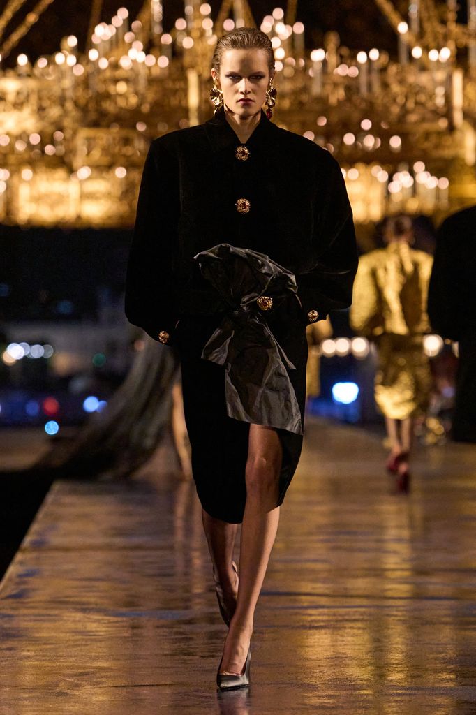 Paris Fashion Week: desfile de Saint Laurent (Primavera/Verano 2027)