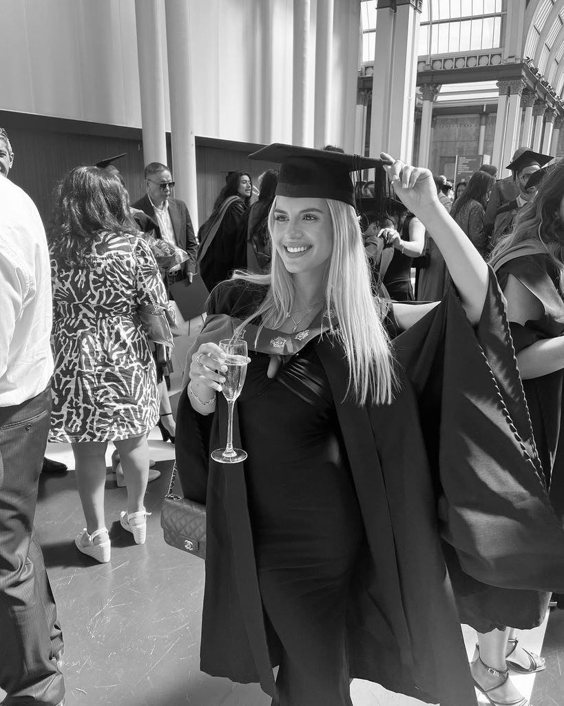 María, el día de su graduación, en 2023