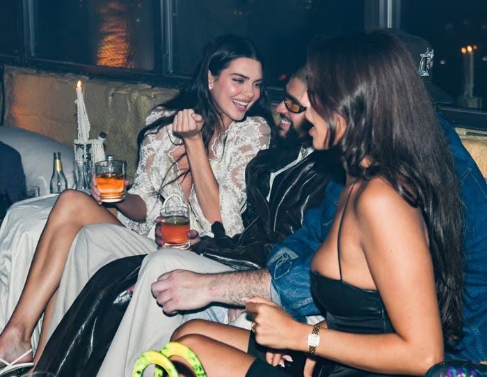 Kendall Jenner y Bad Bunny fueron fotografiados muy cómplices durante una fiesta posterior a la gala MET