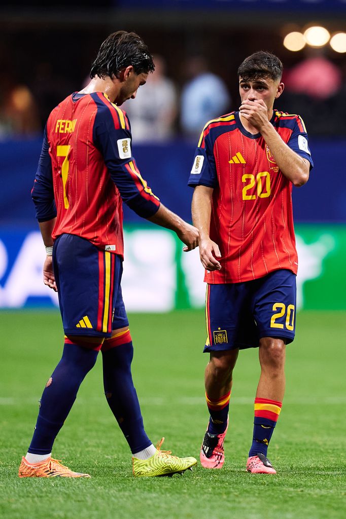 Ferran Torres y Pedri González, durante el primer partido de España en el Mundial 2026