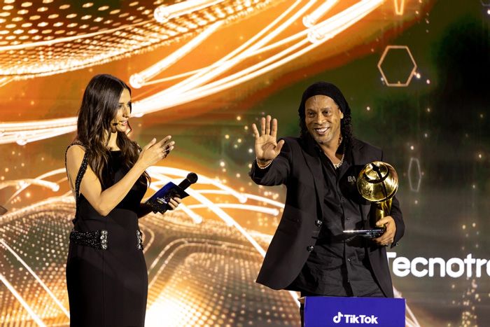 ronaldinho Globe Soccer awards