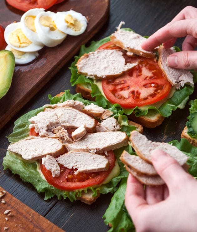 El pollo, un ingrediente muy vesatátil para la preparación de bocadillos y sandwiches