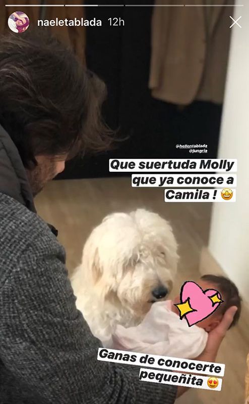 Con un gran ramo de rosas y el mejor regalo, Elena Tablada y Javier Ungría celebran su aniversario