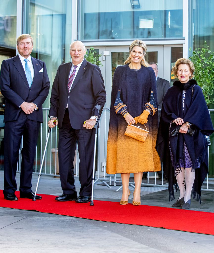 Guillermo y Máxima de Países Bajos junto a Harald y Sonia de Noruega durante una visita a Oslo en 2021. Los monarcas neerlandeses han recordado tras su muerte la "especial amistad" que los unía y los inolvidables viajes que compartieron