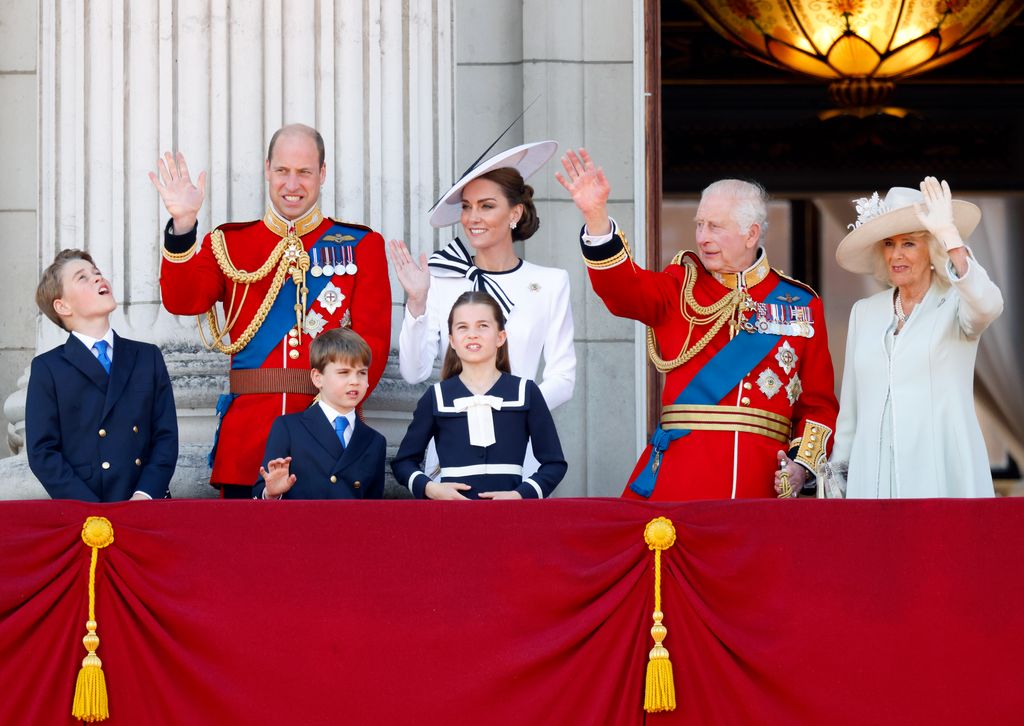 Príncipe George, princesa Charlotte, príncipe Guillermo, Kate Middleton, rey Carlos III, reina Camila