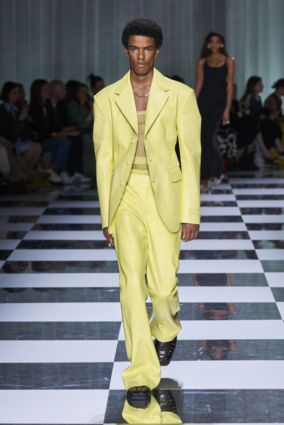versace067a