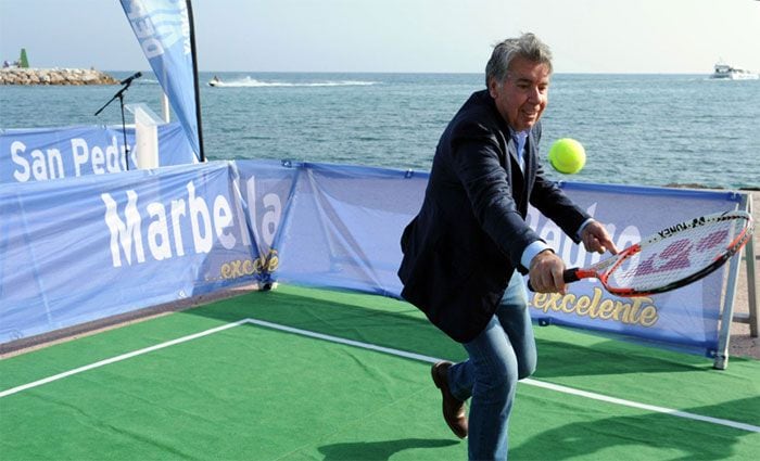 Manolo Santana