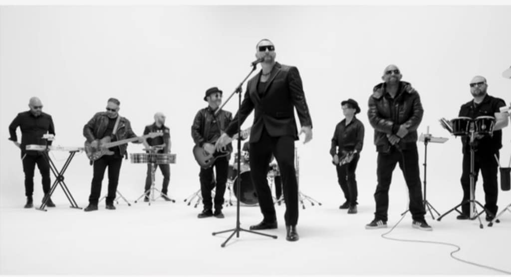Rafael Amaya se reencontró con sus amigos de Almalafa, la banda de ska de la formó parte hace años.