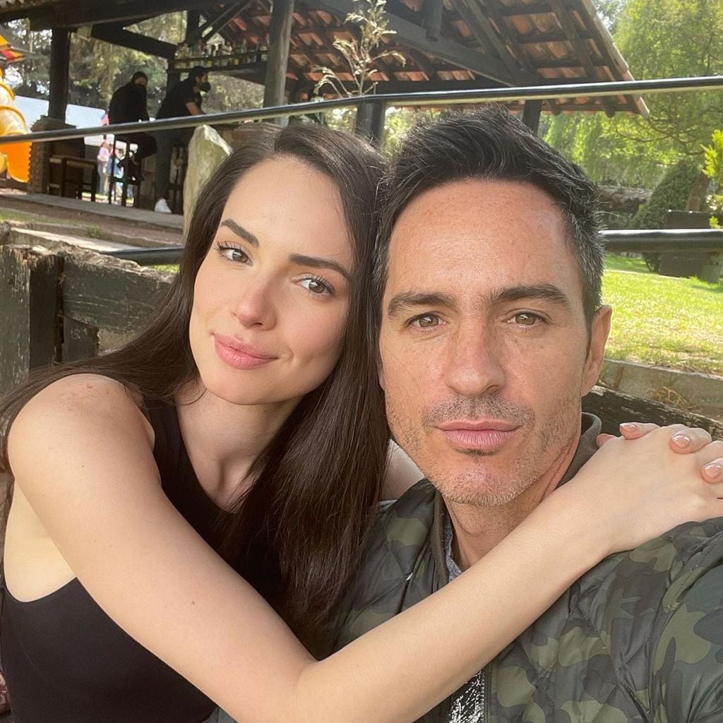 Mauricio Ochmann y Paulina Burrola