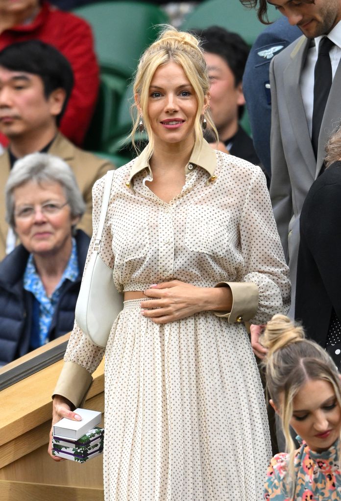 siena miller con look lady en wimbledon